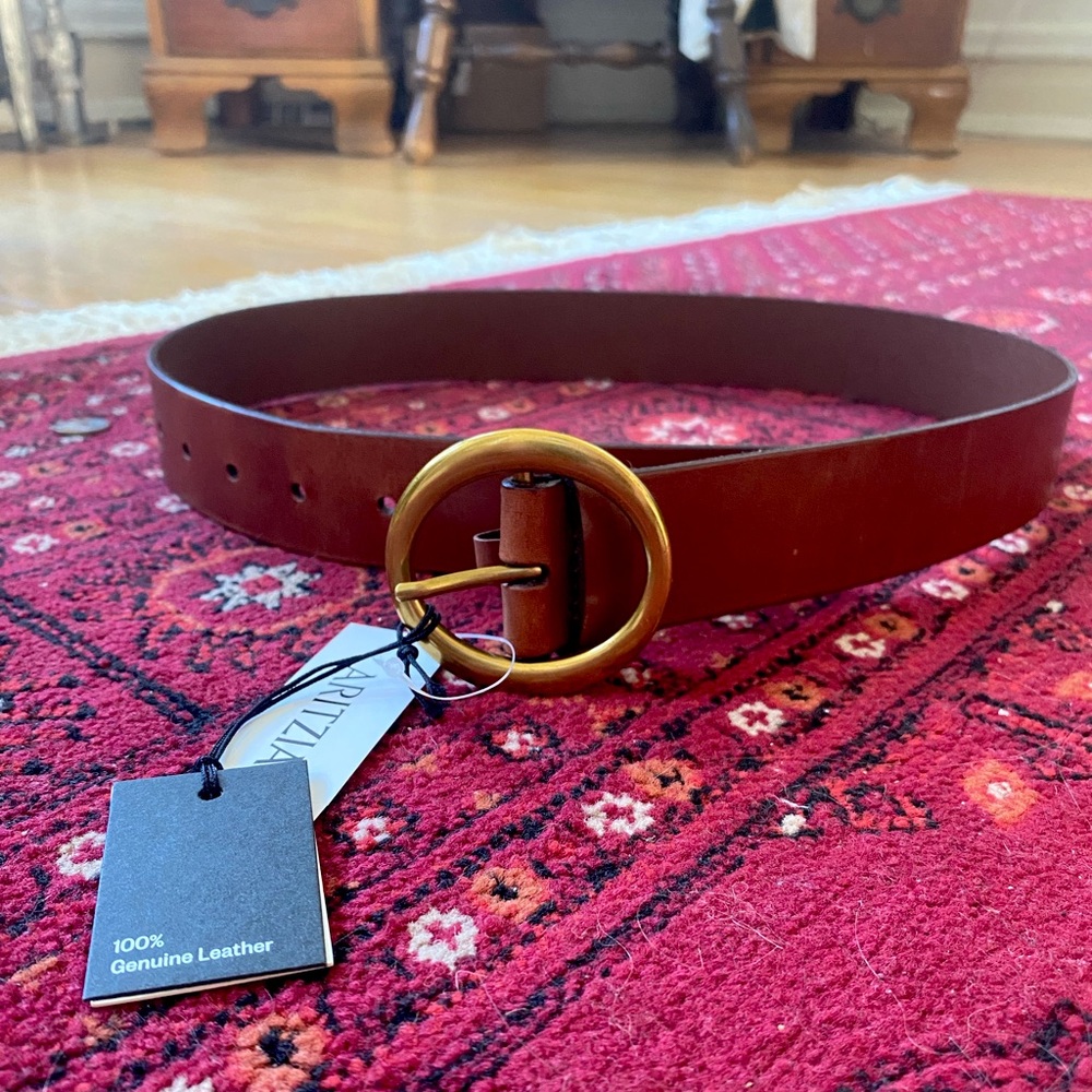 NWT Aritzia Auxiliary Belt